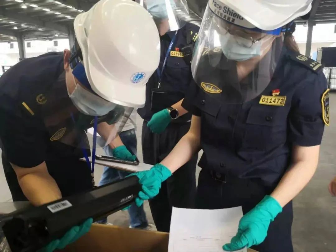 中港鋰<a href='http://m.electricmodern.com' title='電池貨運(yùn)' >電池貨運(yùn)</a>